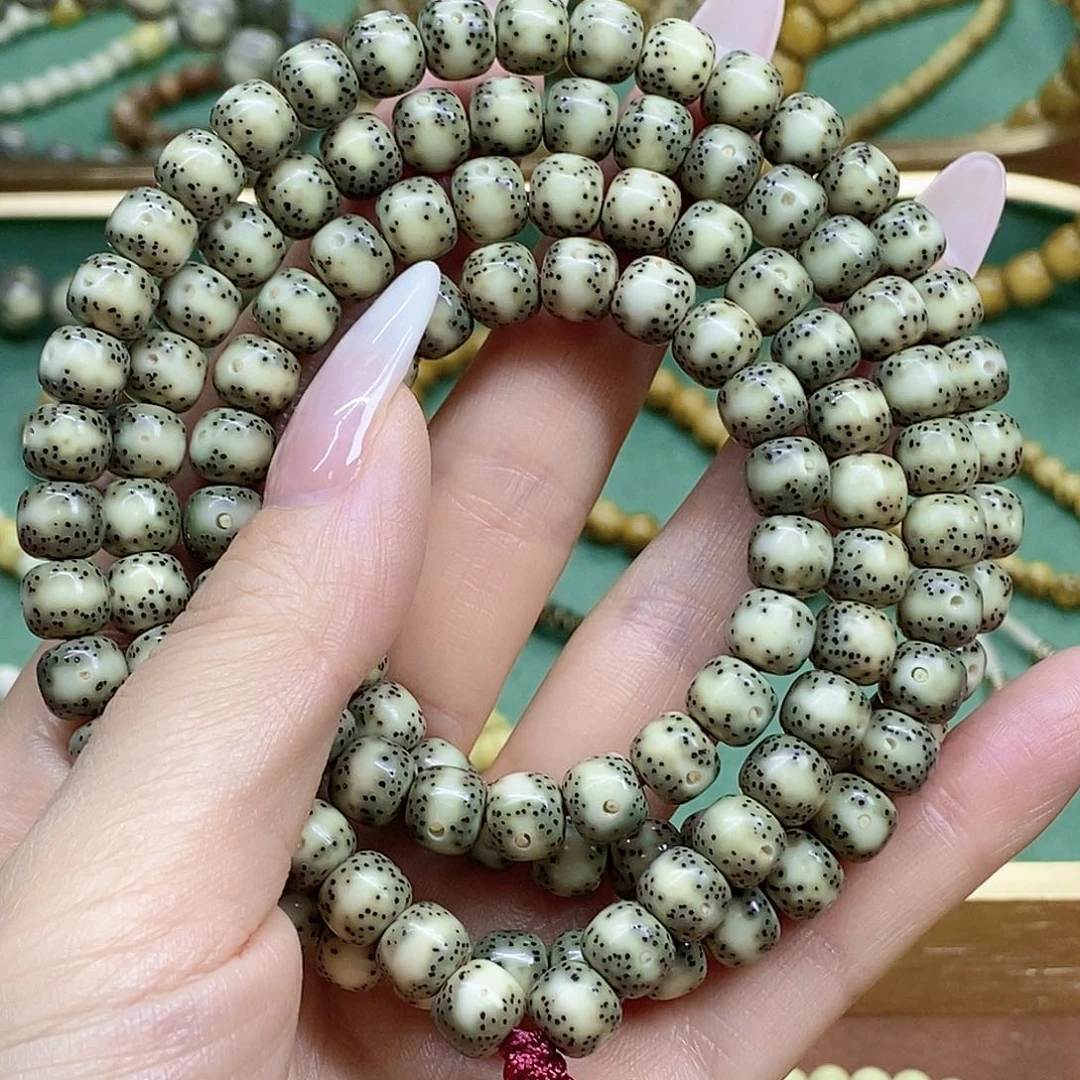 星月菩提吊坠美树文玩•卡8通体一线天