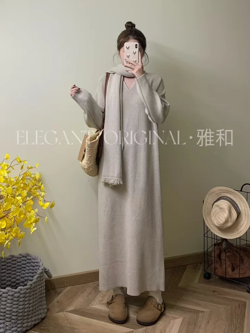 宽松慵懒法式V领秋冬打底针织连衣裙气质显瘦内搭毛衣加长裙13112