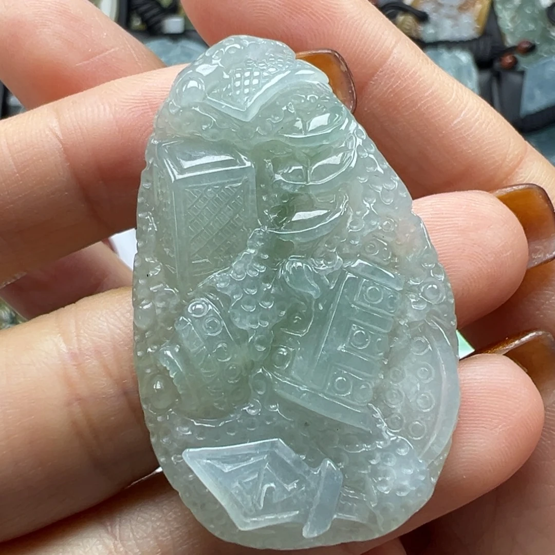 翡翠未镶嵌颈饰八破