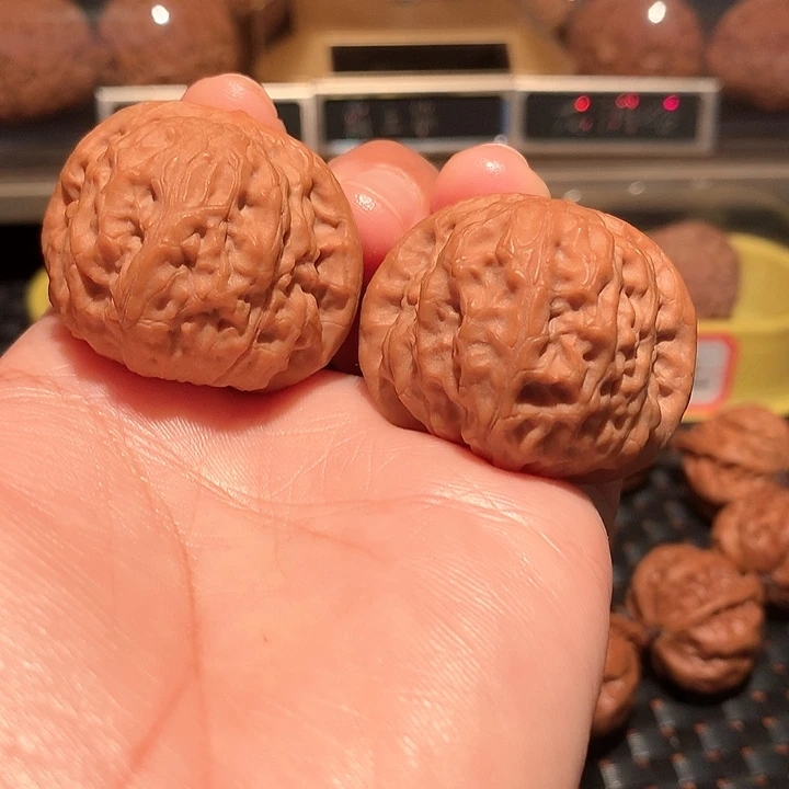 文玩核桃把件凤凰山38尺