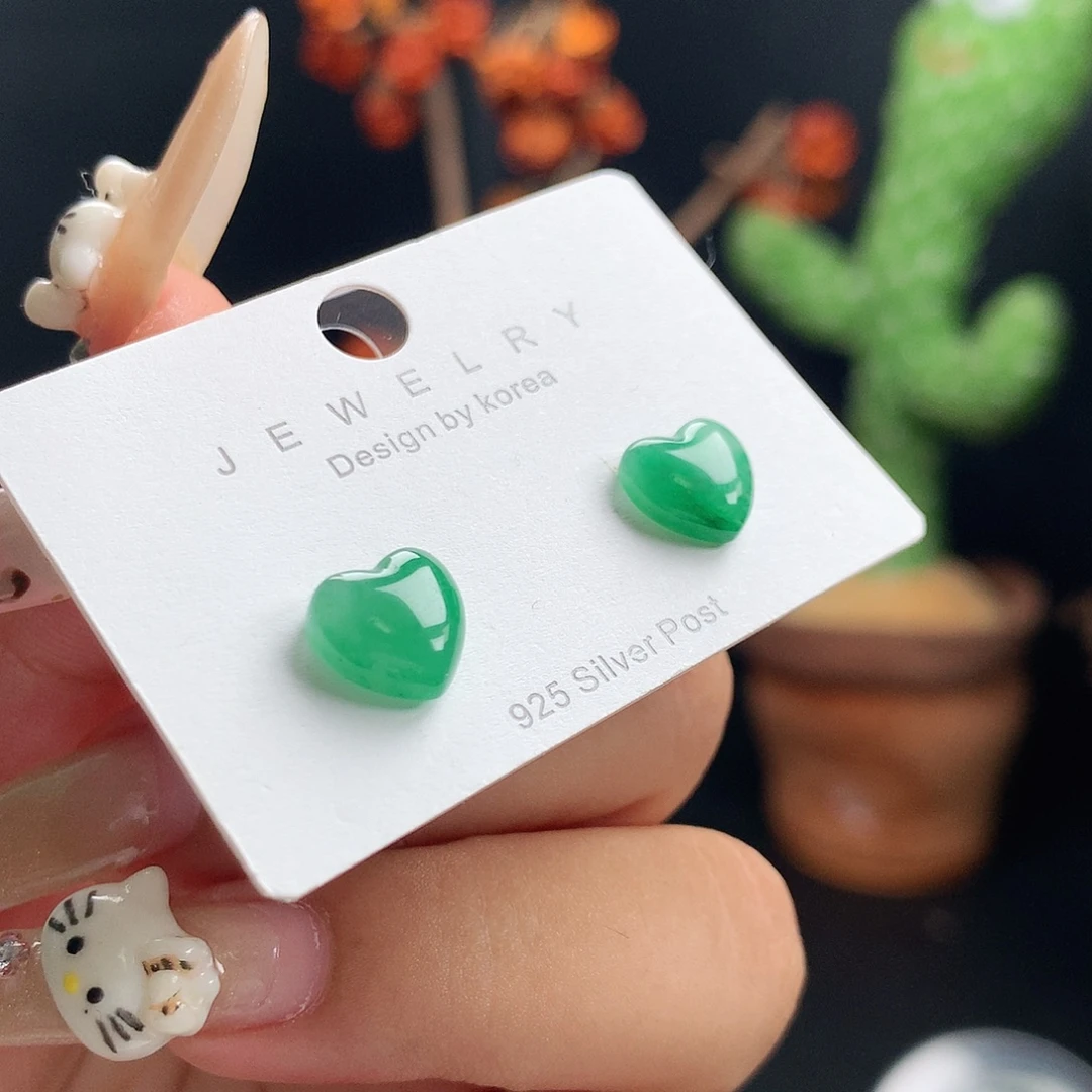 石英质玉未镶嵌耳饰