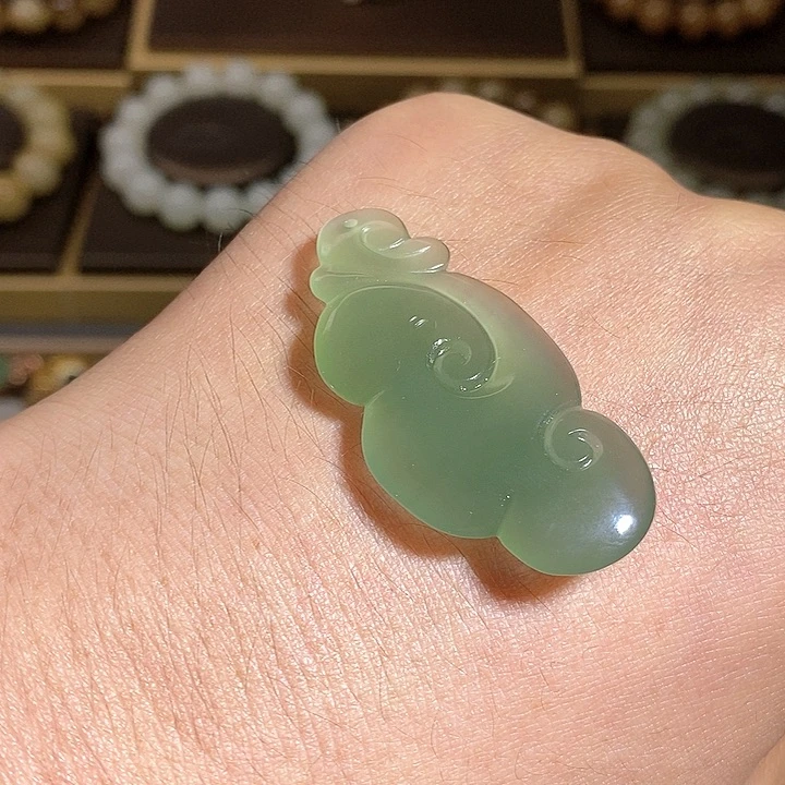 【闪购商品】吊坠(不含链)未镶嵌和田玉