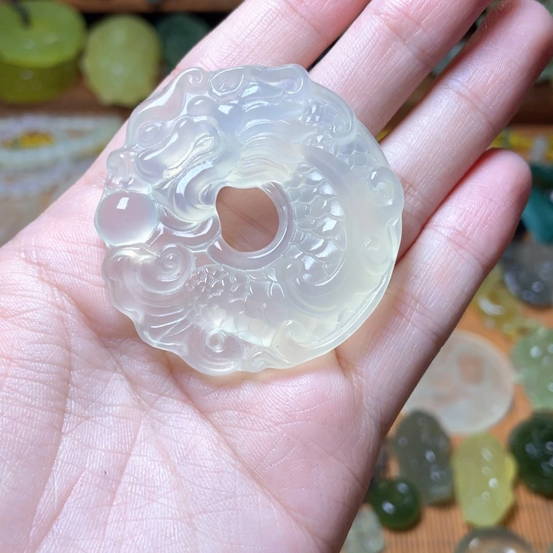 蛇纹石玉未镶嵌车挂会****?
