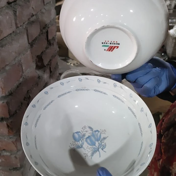 摆件陶瓷盘子碗啥都有