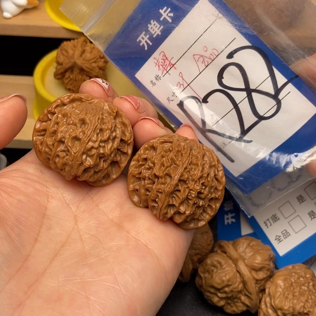 桃核吊坠核桃苹果园狮子头