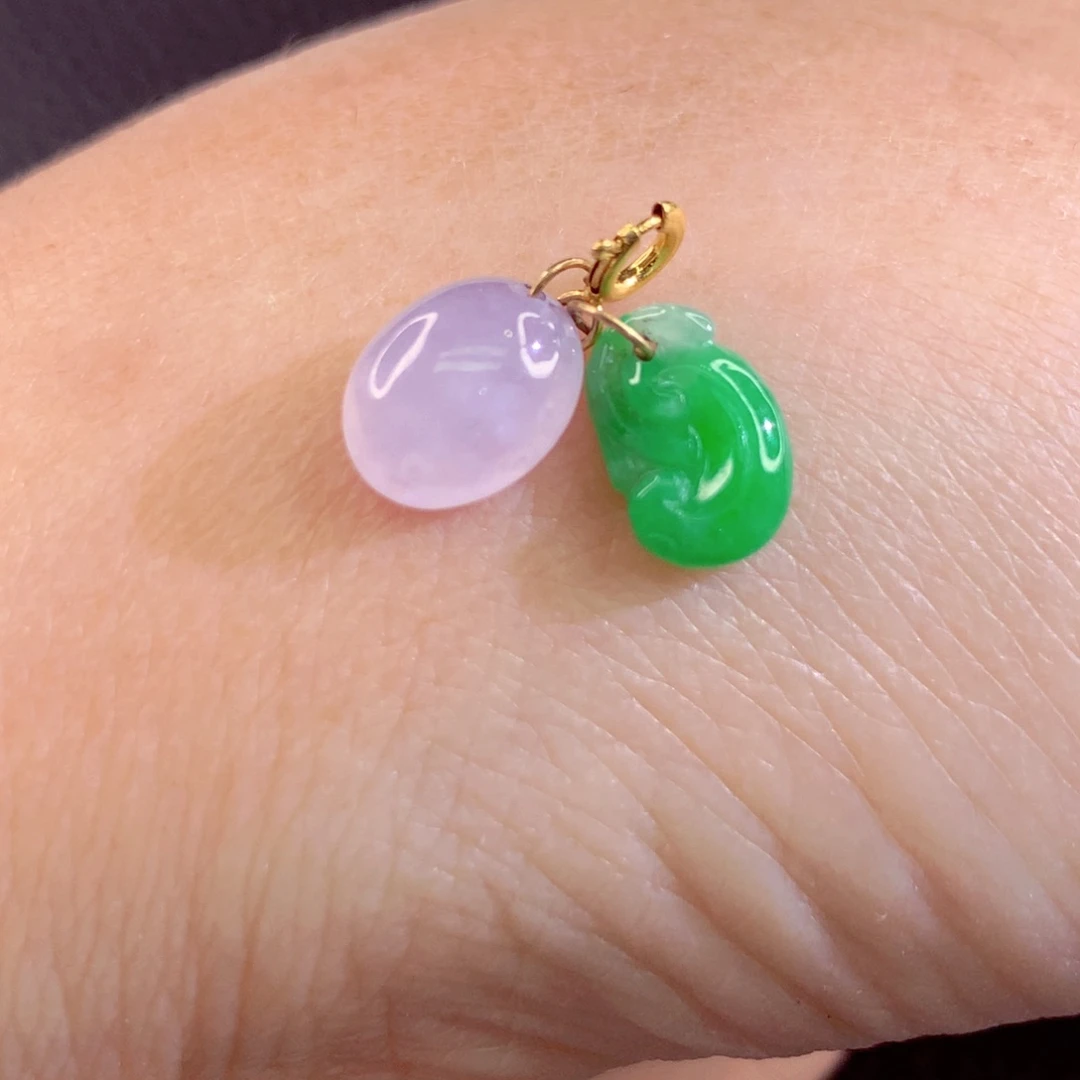 翡翠18K金镶嵌颈饰翡翠