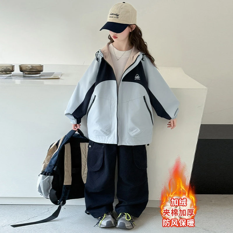女童冬装加绒冲锋衣外套2025新款洋气中大童女孩秋冬加厚连帽上衣