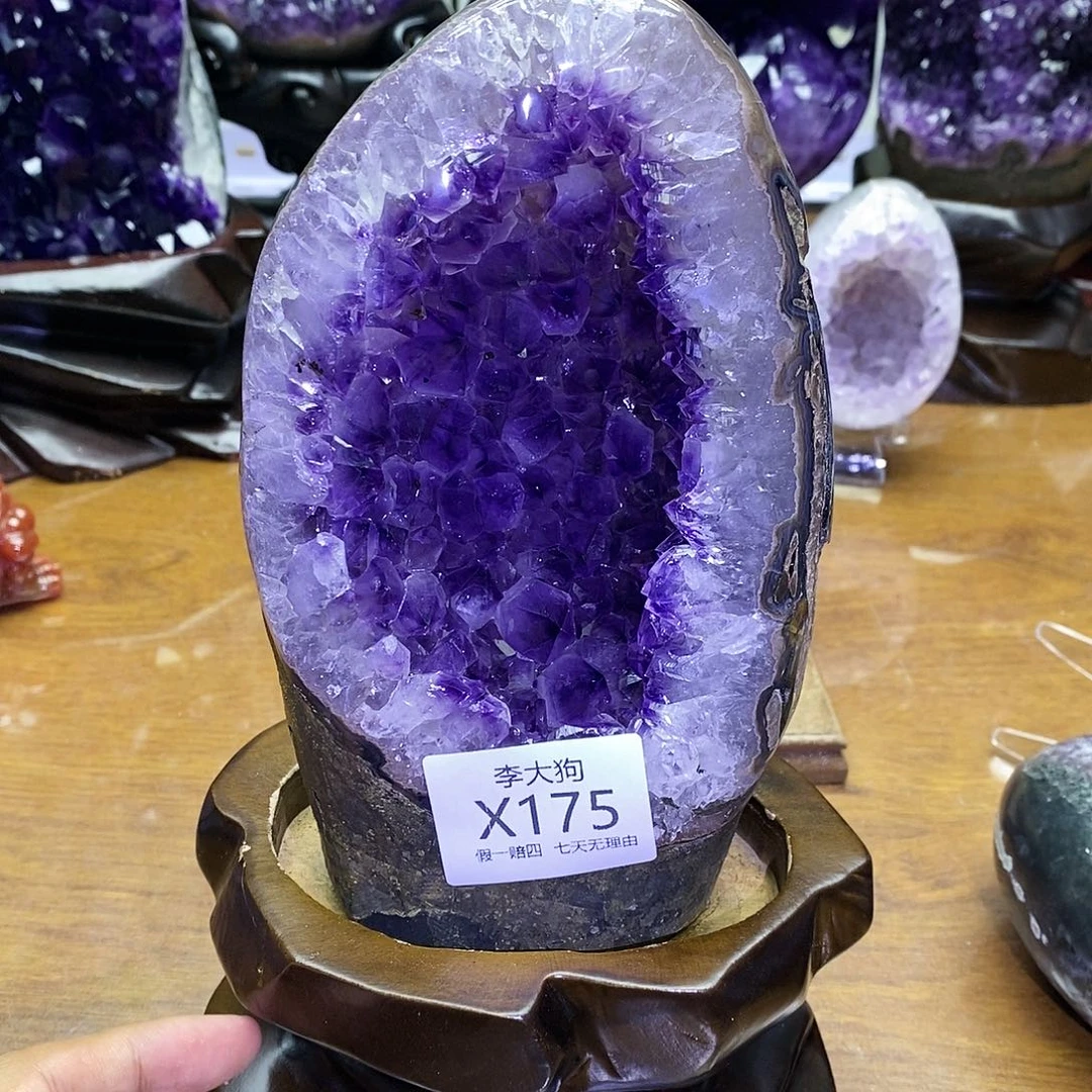 未镶嵌大型摆件（非配饰）水晶