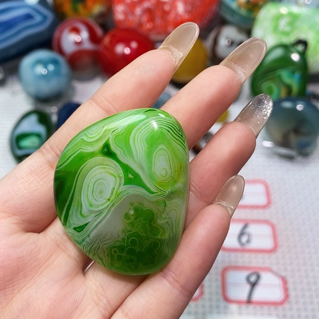 大***管玛瑙/玉髓未镶嵌珠宝奇石