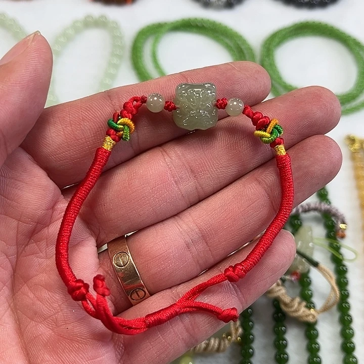 和田玉（糖玉）未镶嵌颈饰