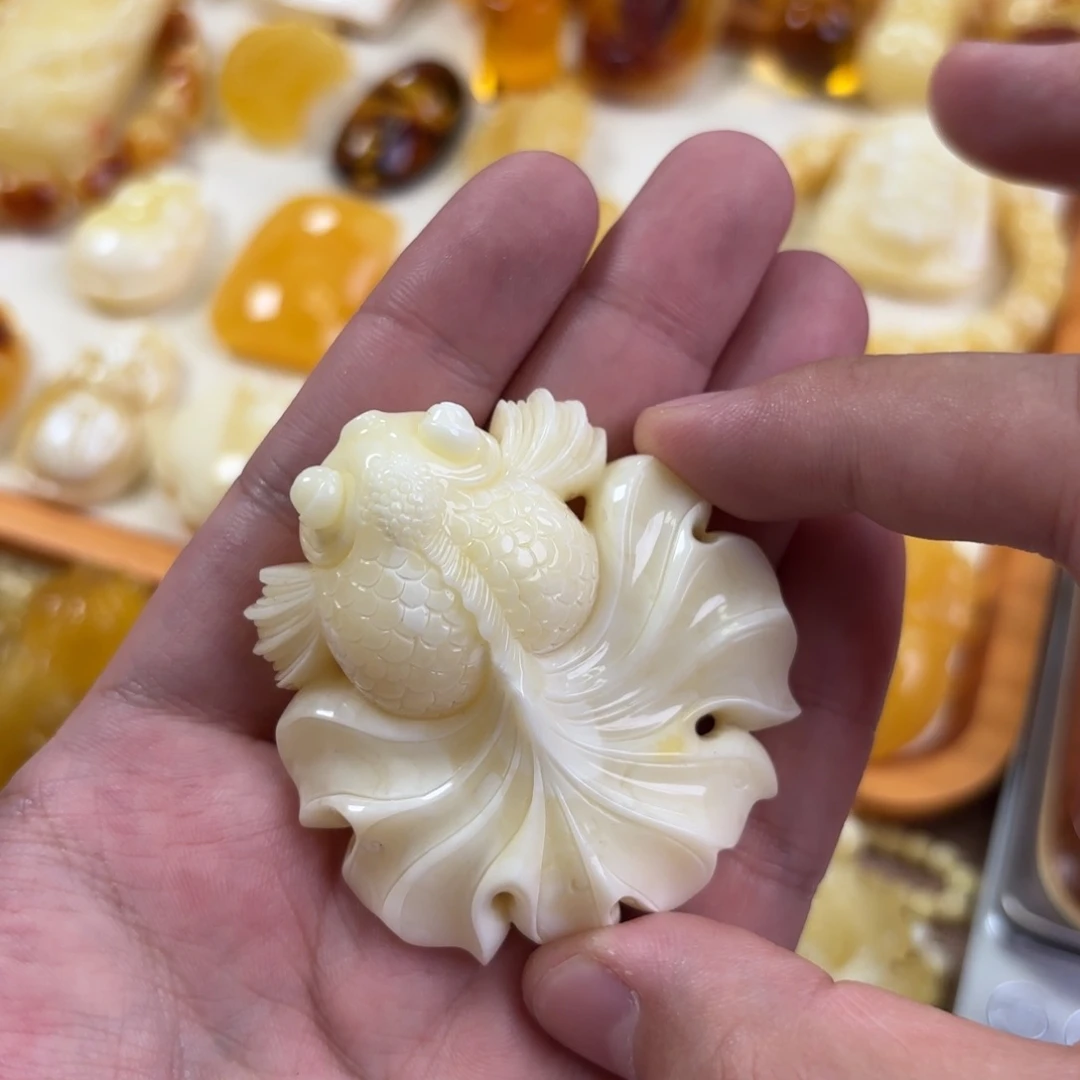 射***空裸石蜜蜡未镶嵌锦鲤