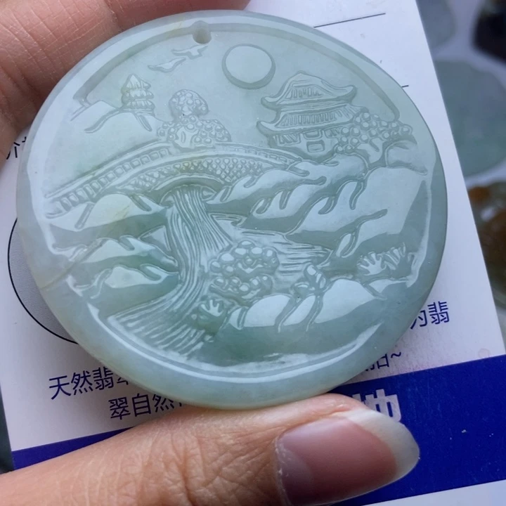 翡翠颈饰未镶嵌翡翠
