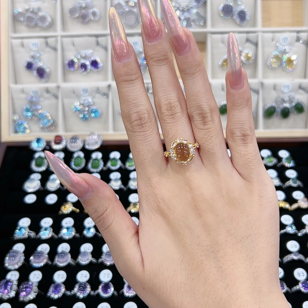 杨***~戒指银S925镶嵌水晶