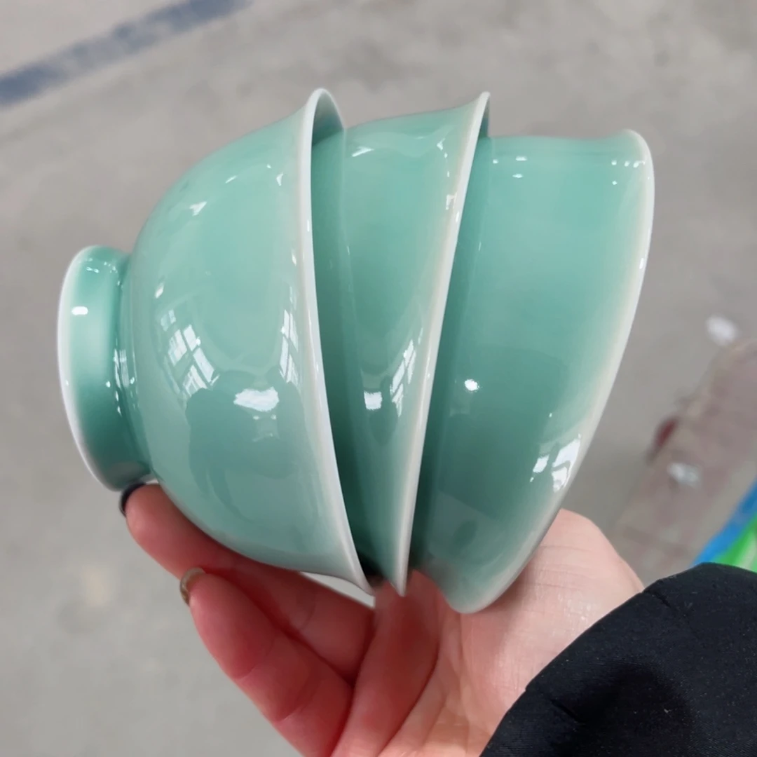 瓷片哈哈哈哈回家哈哈哈哈哈哈