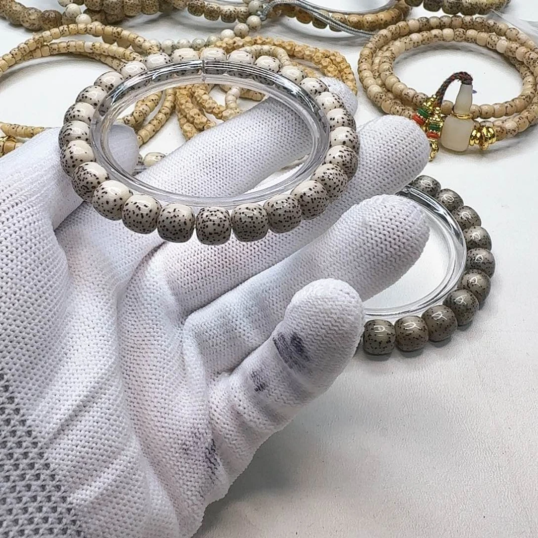 星月菩提吊坠6创世冰白河豚针尖星9左右单圈