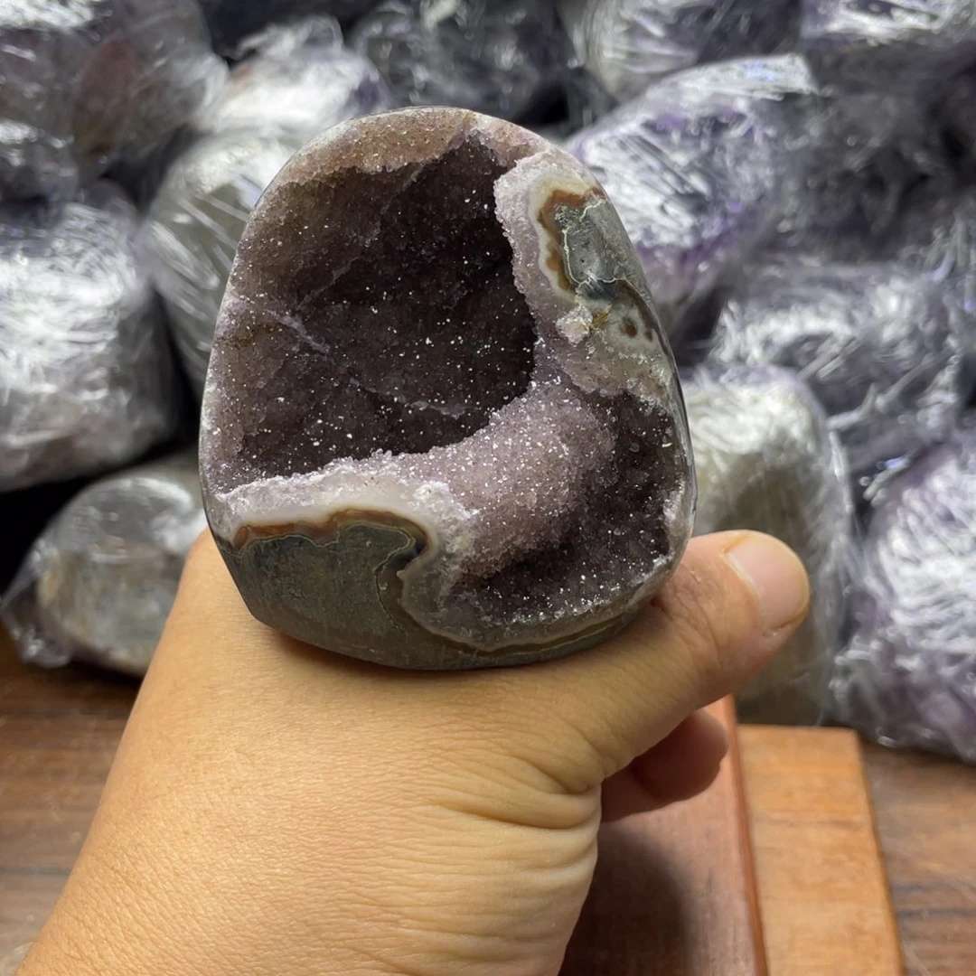 未镶嵌水晶大型摆件（非配饰）