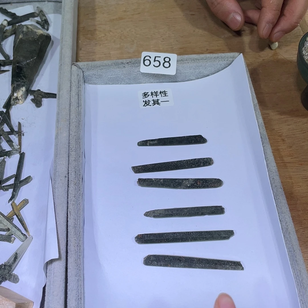 珠宝半成品水晶未镶嵌