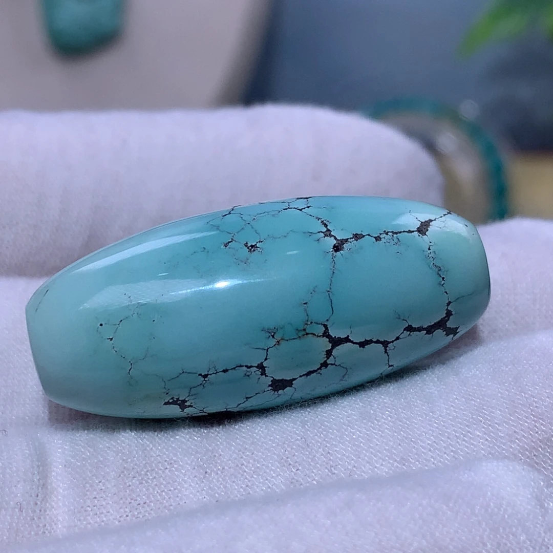 绿松石未镶嵌珠宝奇石18