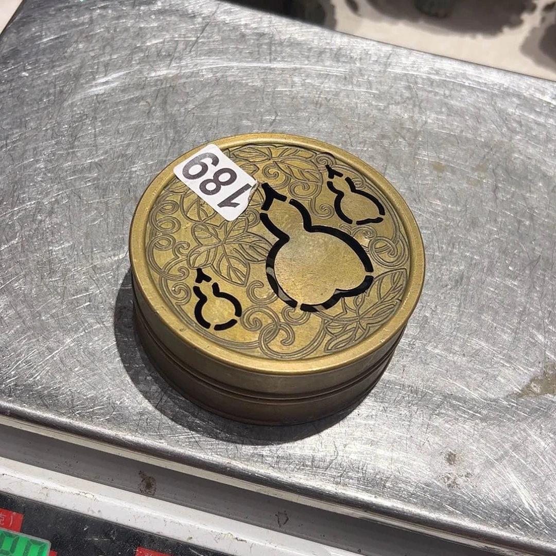 音**代微瑕疵黄铜摆件工艺品