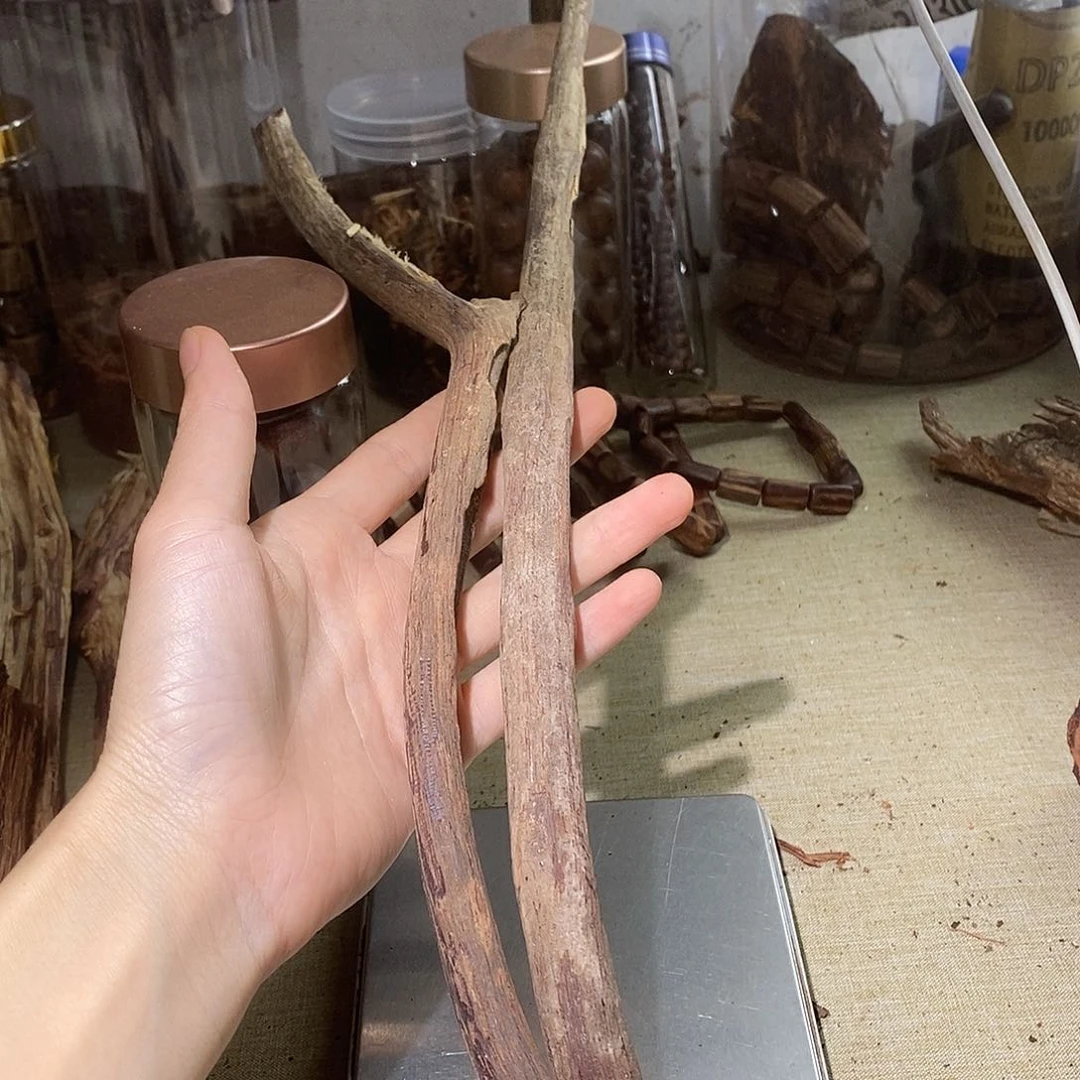 孙*师海南降真香珠子料