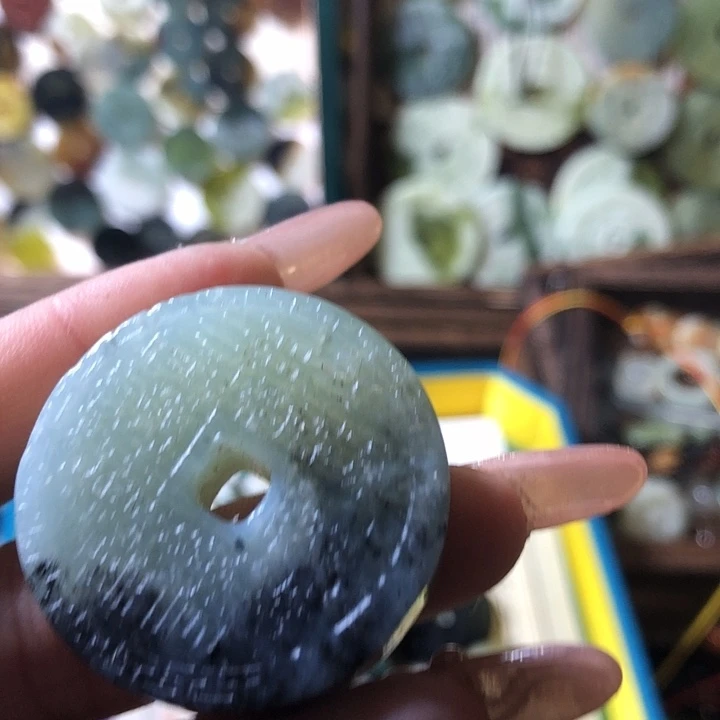 岫玉岫玉挂件未镶嵌