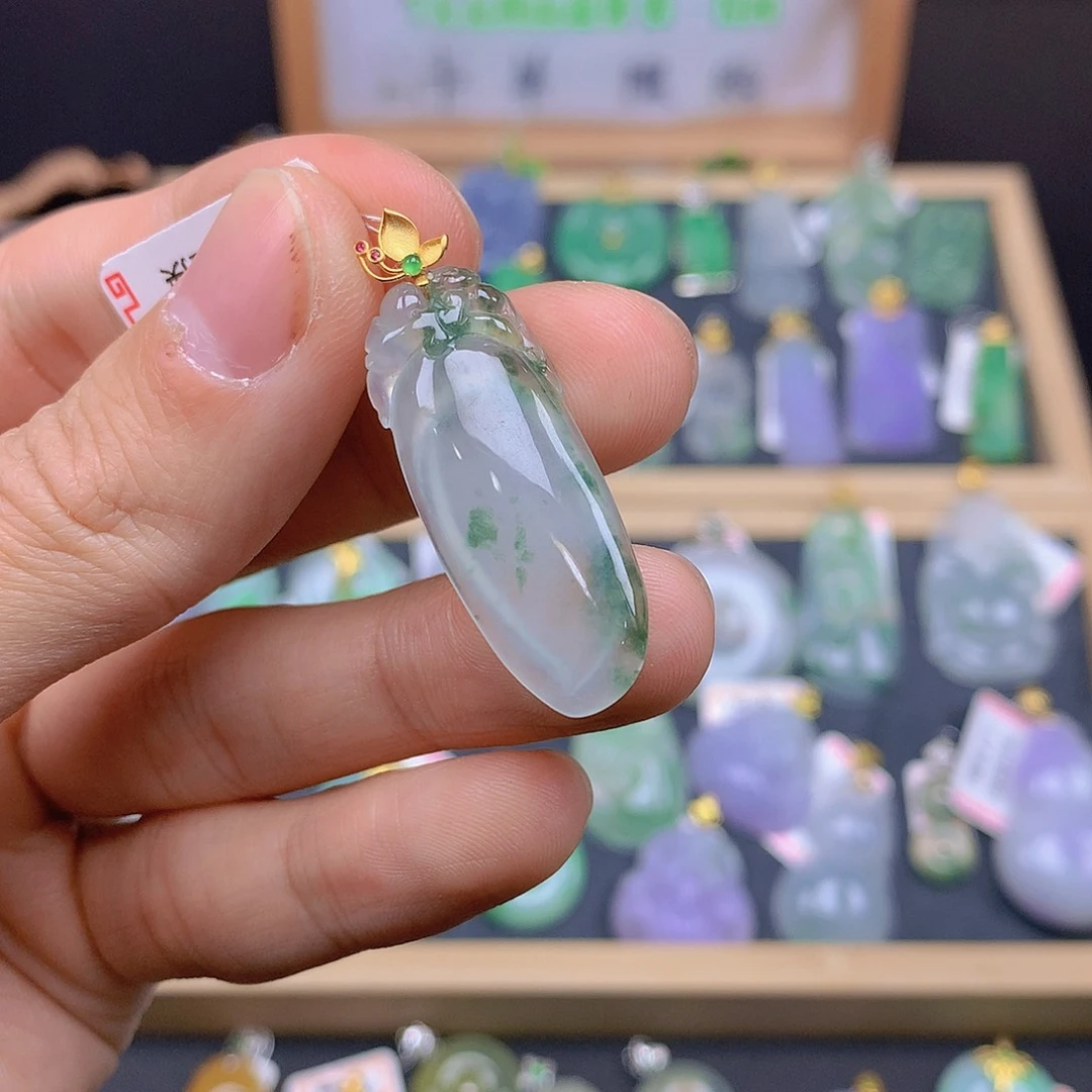 翡翠颈饰18K金镶嵌翡翠