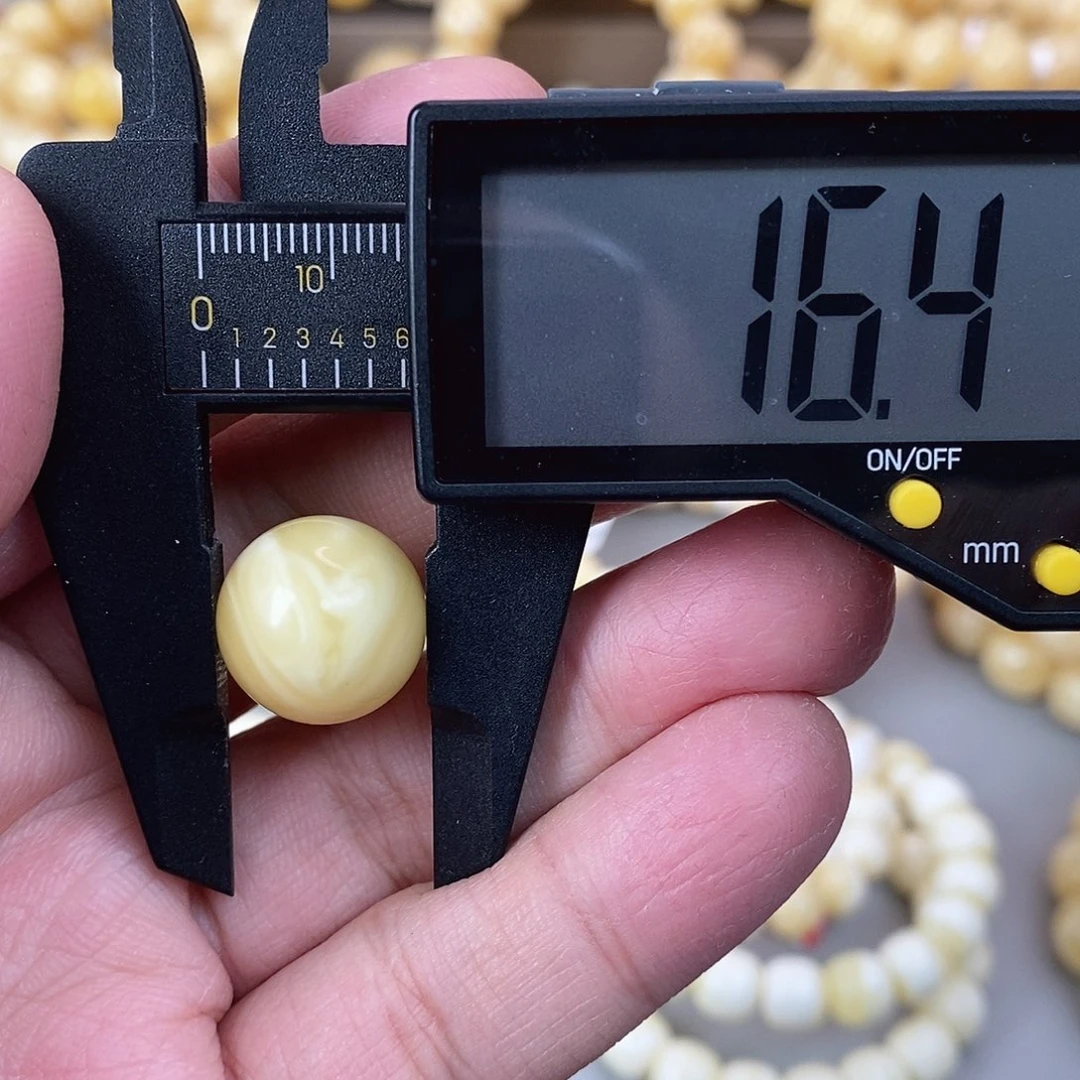 蜜蜡未镶嵌珠宝奇石2.5g