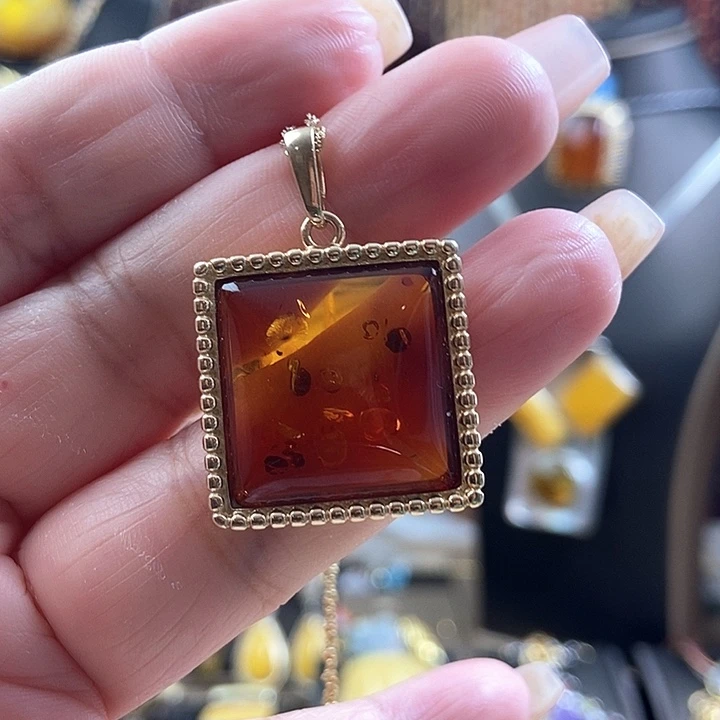 琥珀银S925镶嵌颈饰吊坠