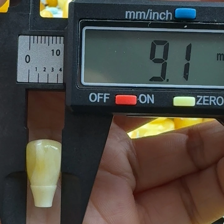 蜜蜡未镶嵌裸石19