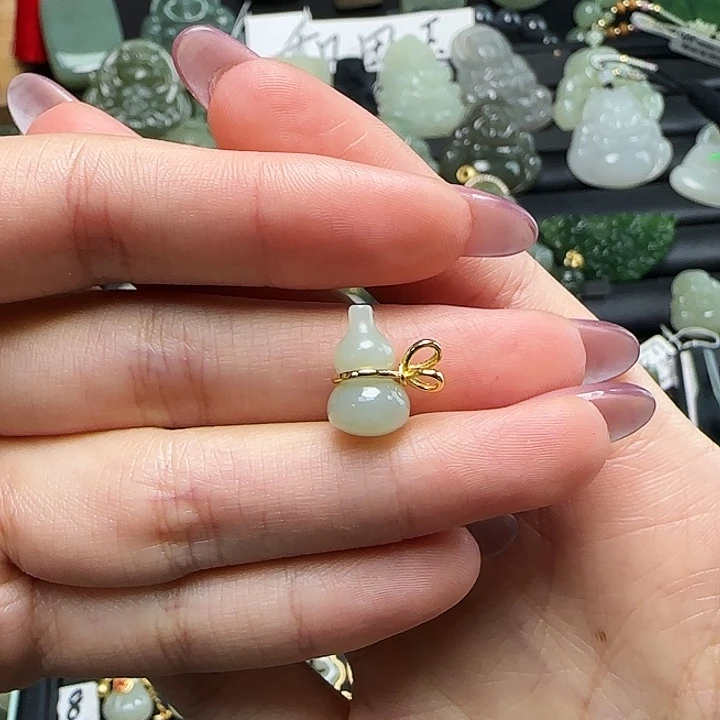 颈饰银S925镶嵌和田玉