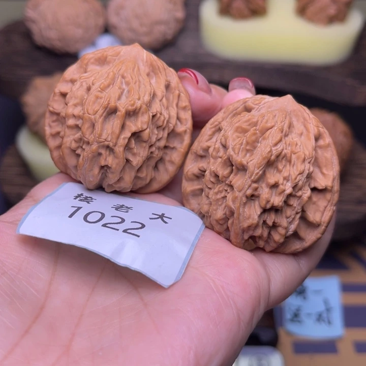 把件文玩核桃虎头42.1022