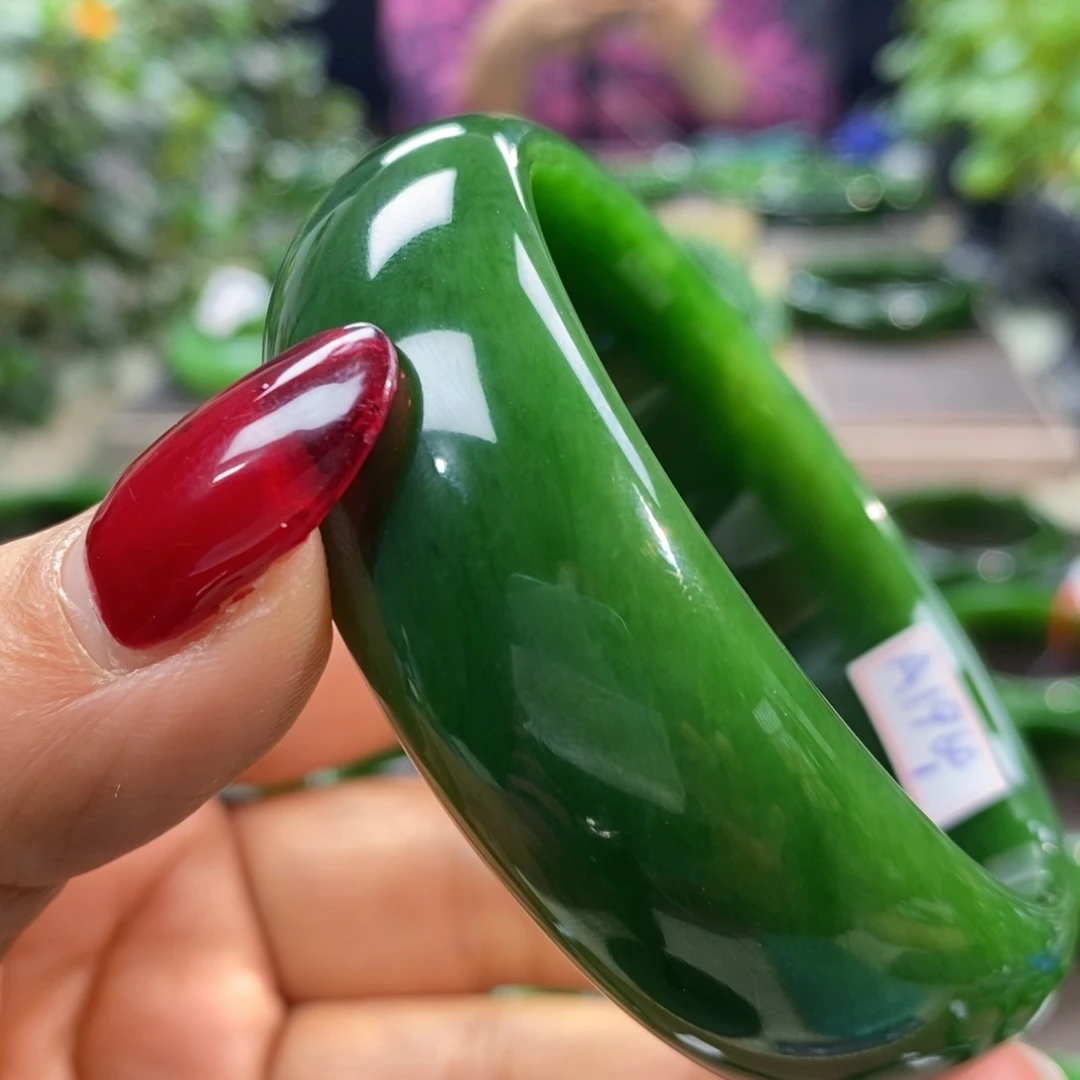 和田玉（碧玉）手镯未镶嵌天**翼