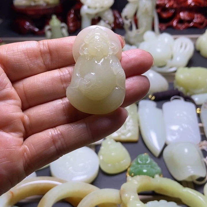 未镶嵌和田玉挂件