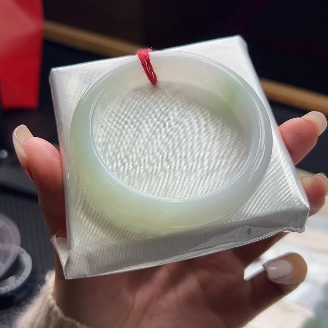 翡翠手镯未镶嵌正圈54