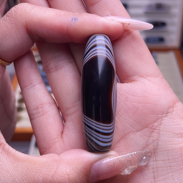 嘎***蛋玛瑙/玉髓未镶嵌颈饰