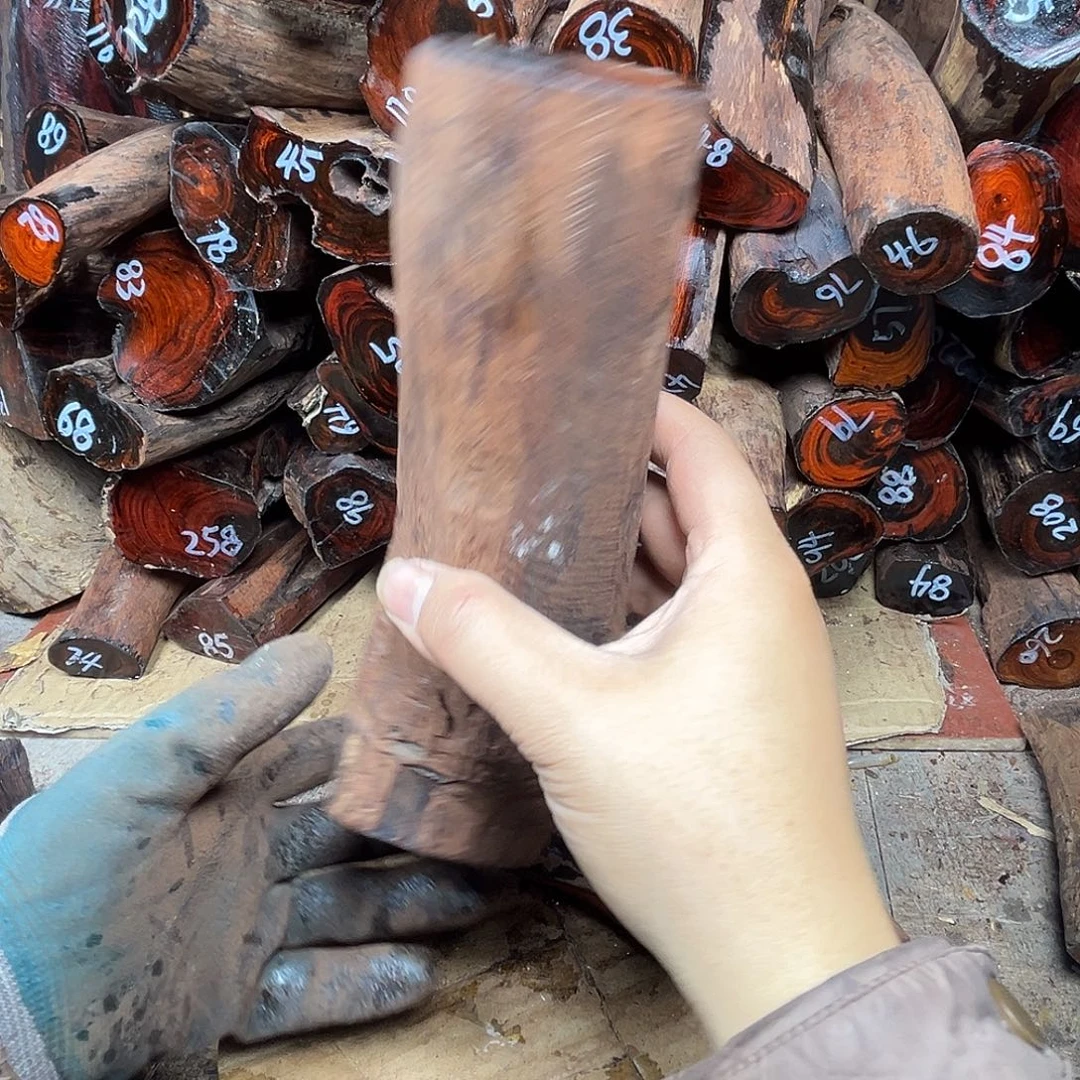 ෆ***-檀木大红酸枝交趾黄檀