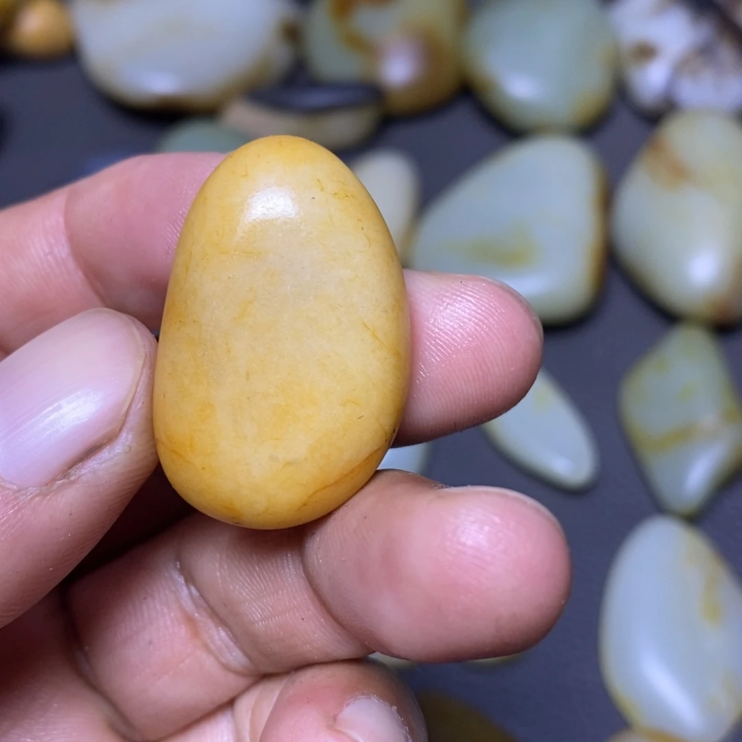 和田玉（糖玉）未镶嵌挂件