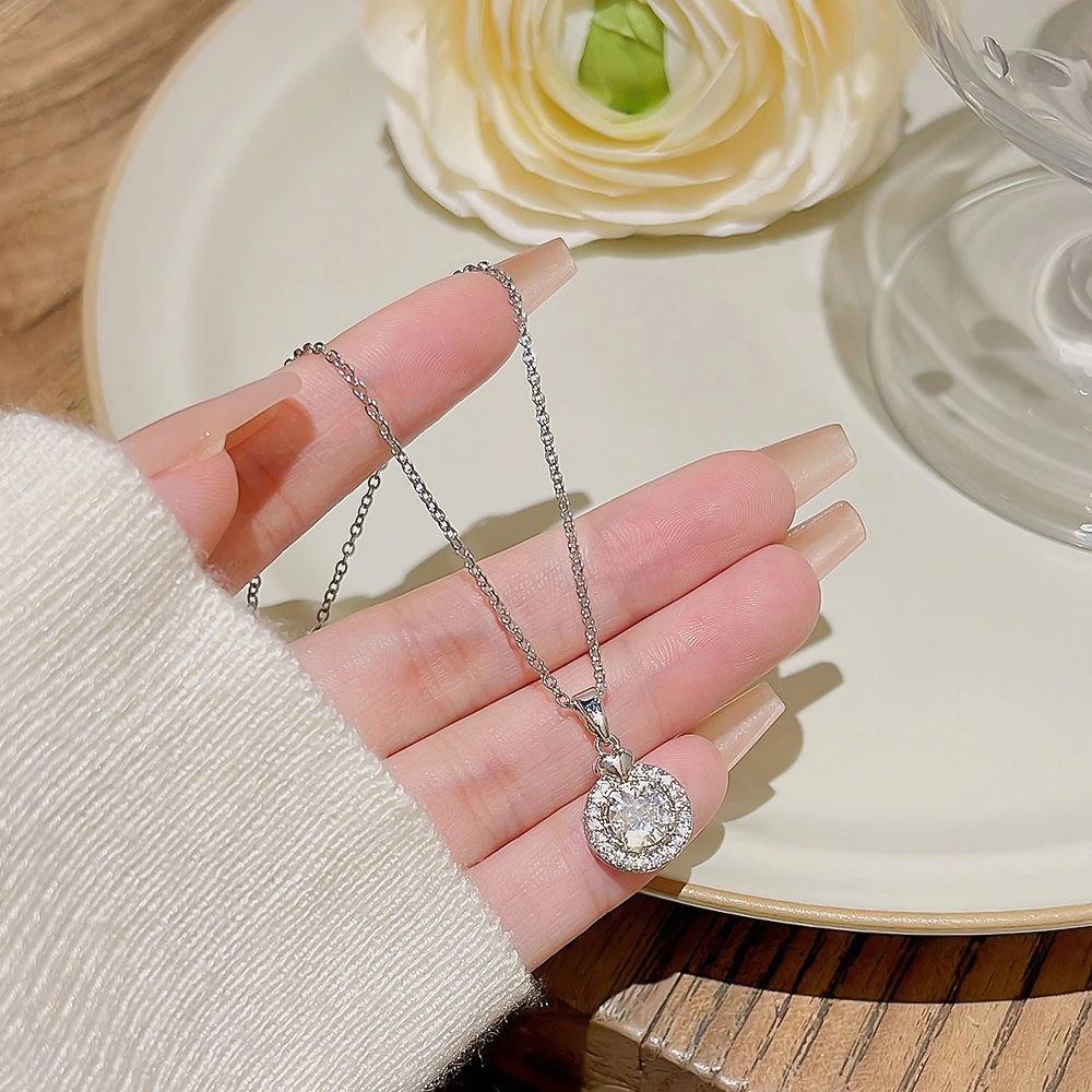 钛钢项链 超闪满钻几何圆形项链女小众设计感小香风吊坠时尚气质