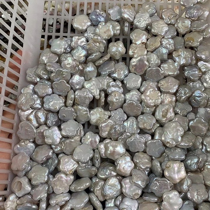 一个天然珍巴洛克五瓣花