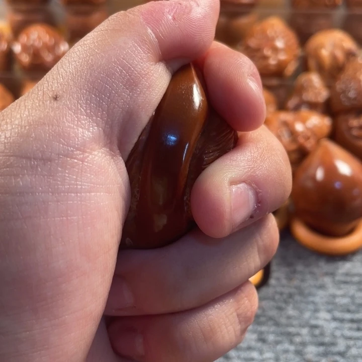 橄榄核吊坠独款三面