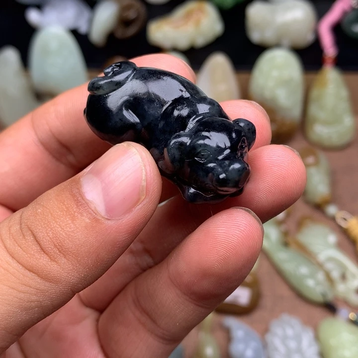 和田玉（糖玉）未镶嵌颈饰