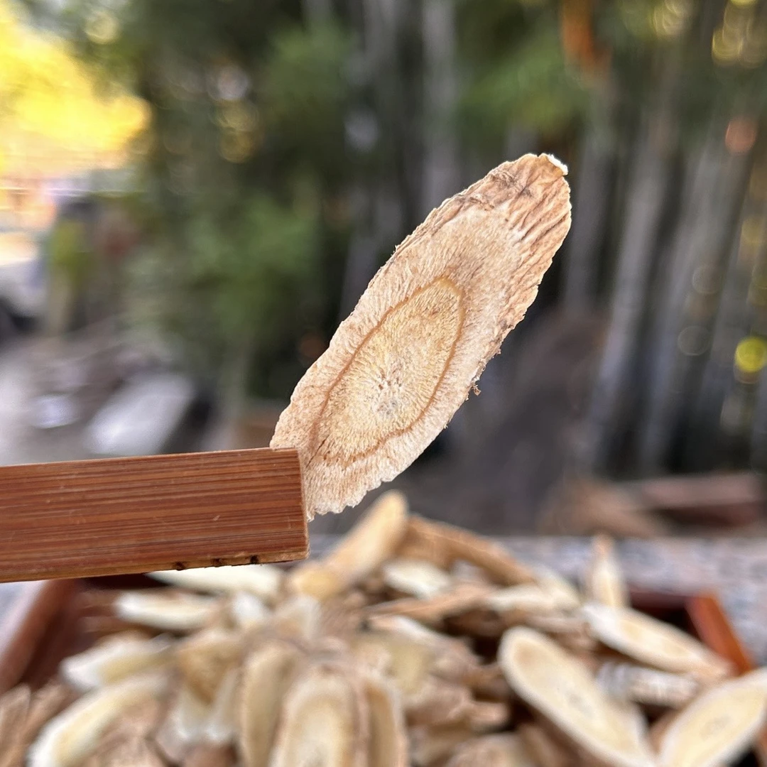 野生黄芪老根切片煲汤泡水代用茶