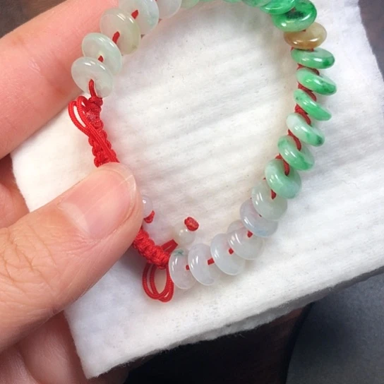 翡翠未镶嵌颈饰缅甸A货，每天下午1点半开播