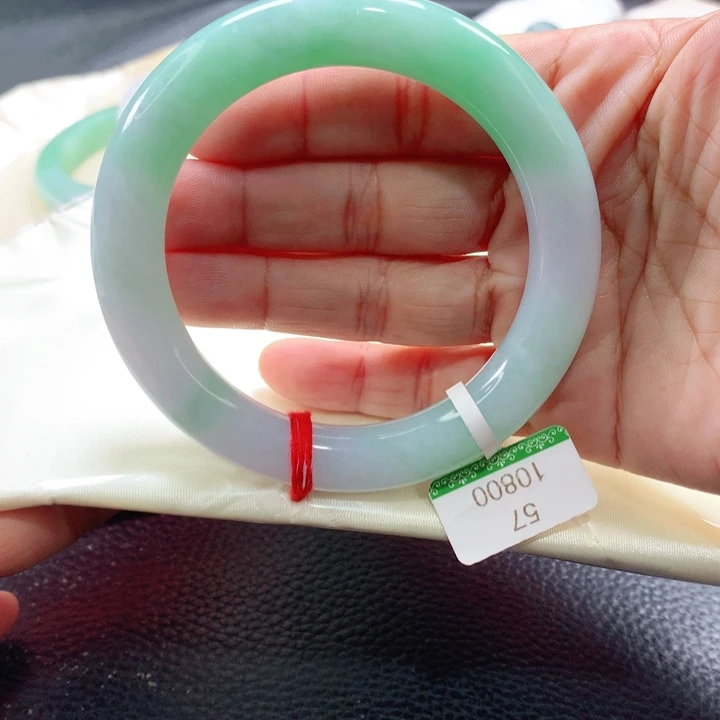 翡翠手镯未镶嵌57575757