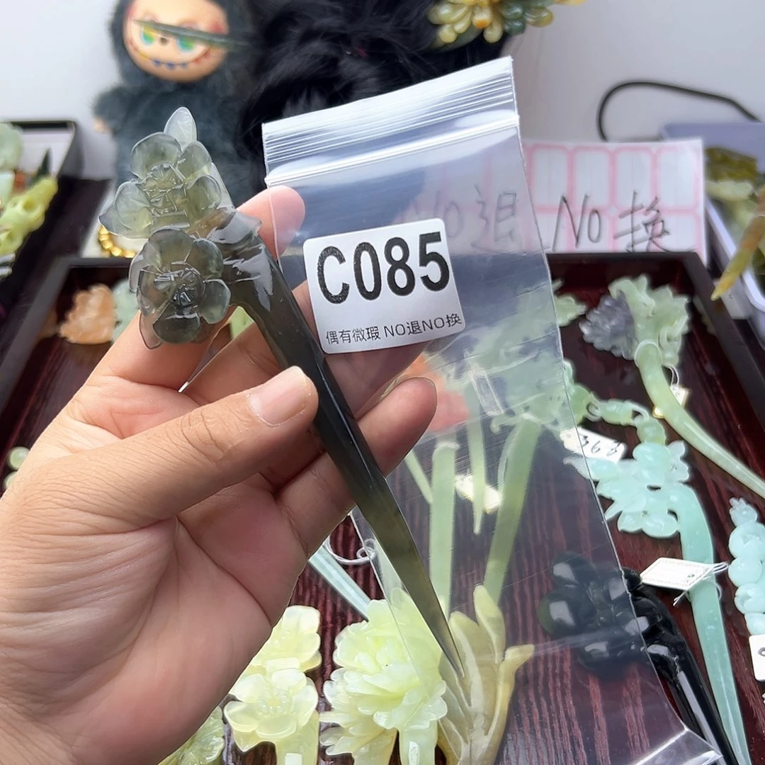合金蛇纹石玉发饰马*
