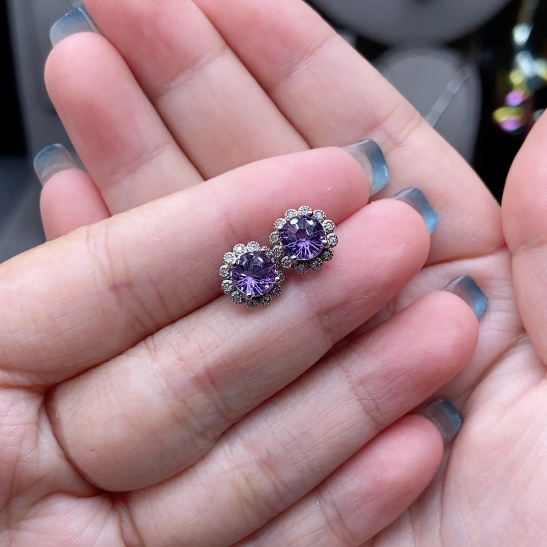 玉***珑银S925镶嵌耳饰水晶1111