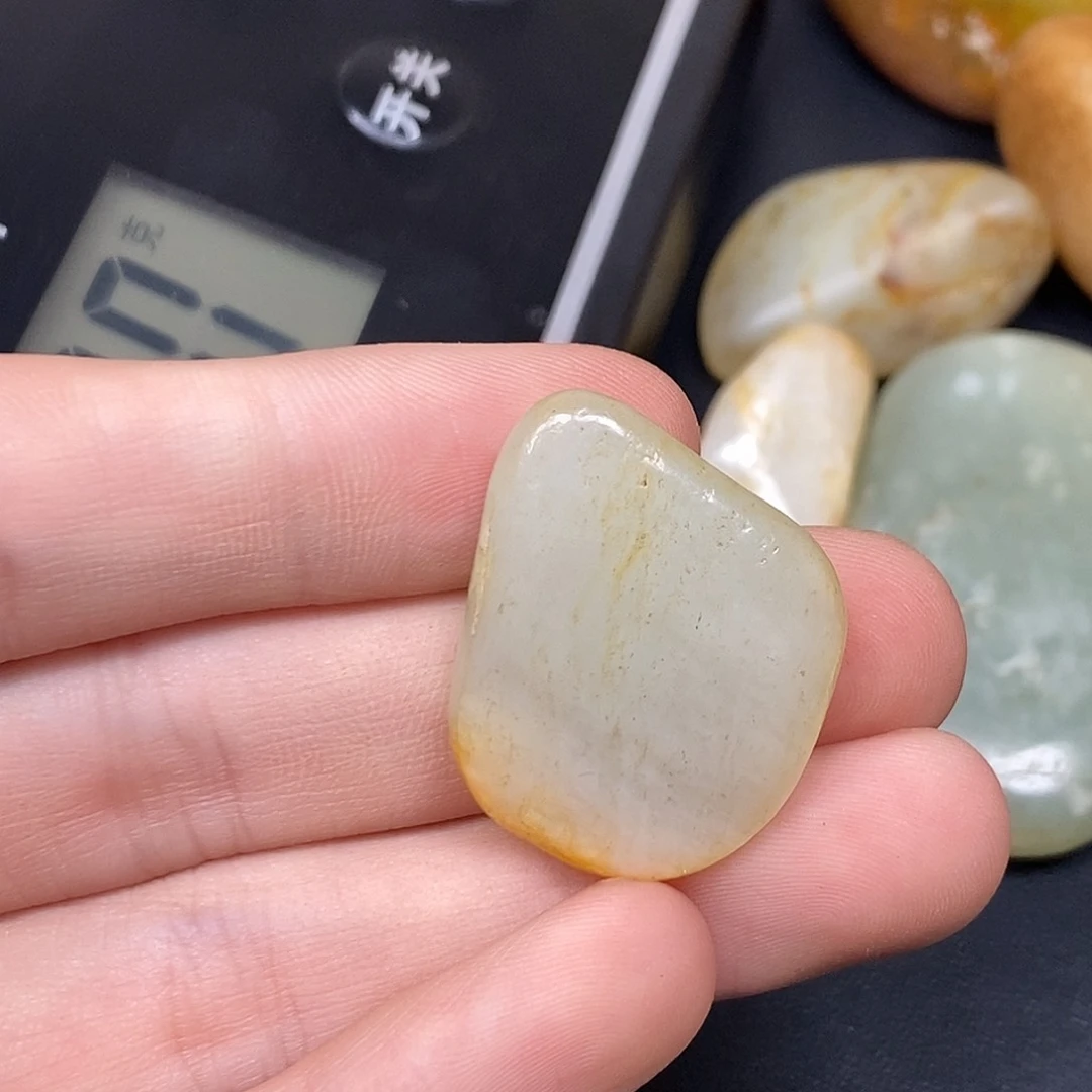 和田玉（糖玉）未镶嵌挂件