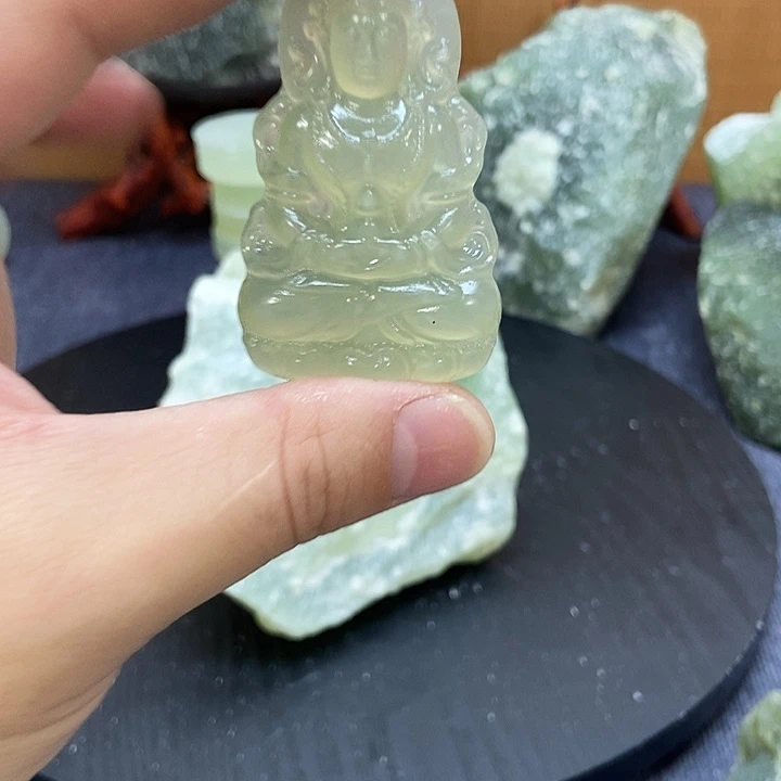 蛇纹石玉未镶嵌岫玉高品质原石