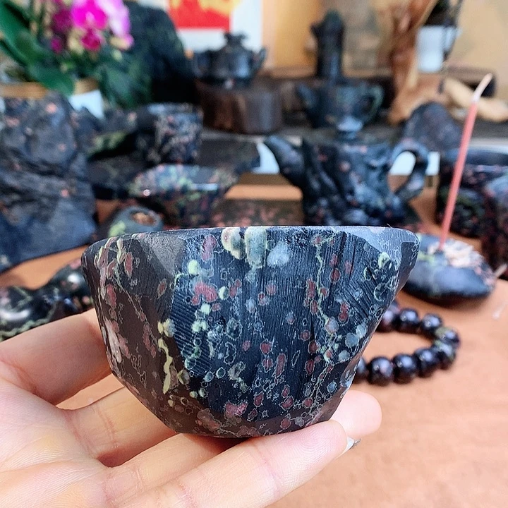 安山玉安山玉瑕疵瑕疵