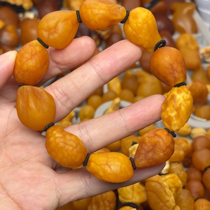 财***富琥珀未镶嵌裸石天然蜜蜡手串